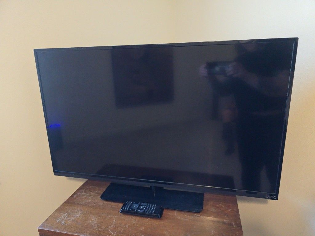 Vizio 32" 1080 Pixel HD TV