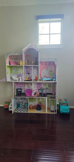 Doll house