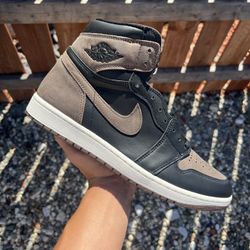 Jordan 1 High Palomino (Size 10)