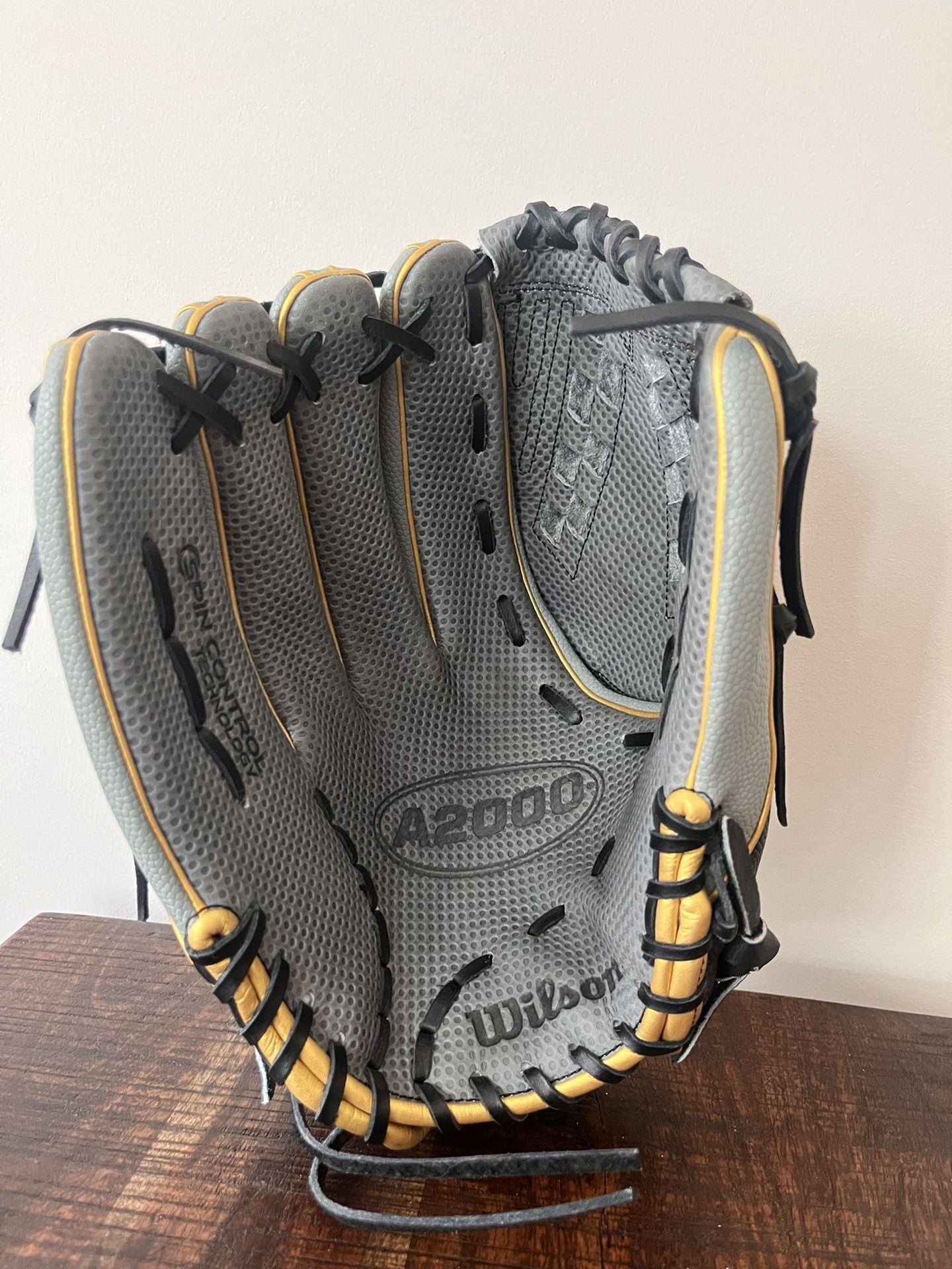 Brand New Wilson A2000 Cool Grey 12.5” Glove