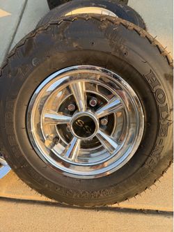 Golf cart tires with hub caps