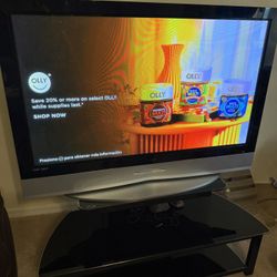 Tv Vizio  50”Together With The Base Glass Table 