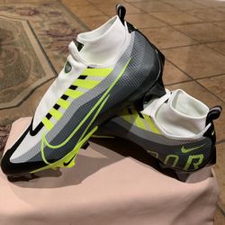 Nike Vapor Edge Pro 360 Mens Football Cleats (Sizes Available: 12, 13) 