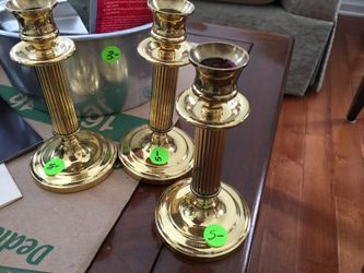 Metal candles holder