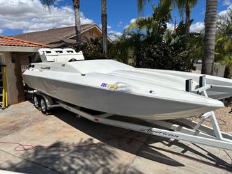 American Offshore 26’ boat