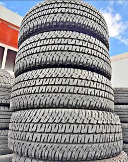 275-65R20 LT MICHELLIN BRAND TIRES EXCELENTE CONDICIÓN SET DE 4