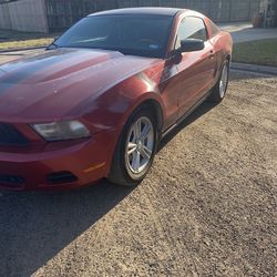2010 Ford Mustang