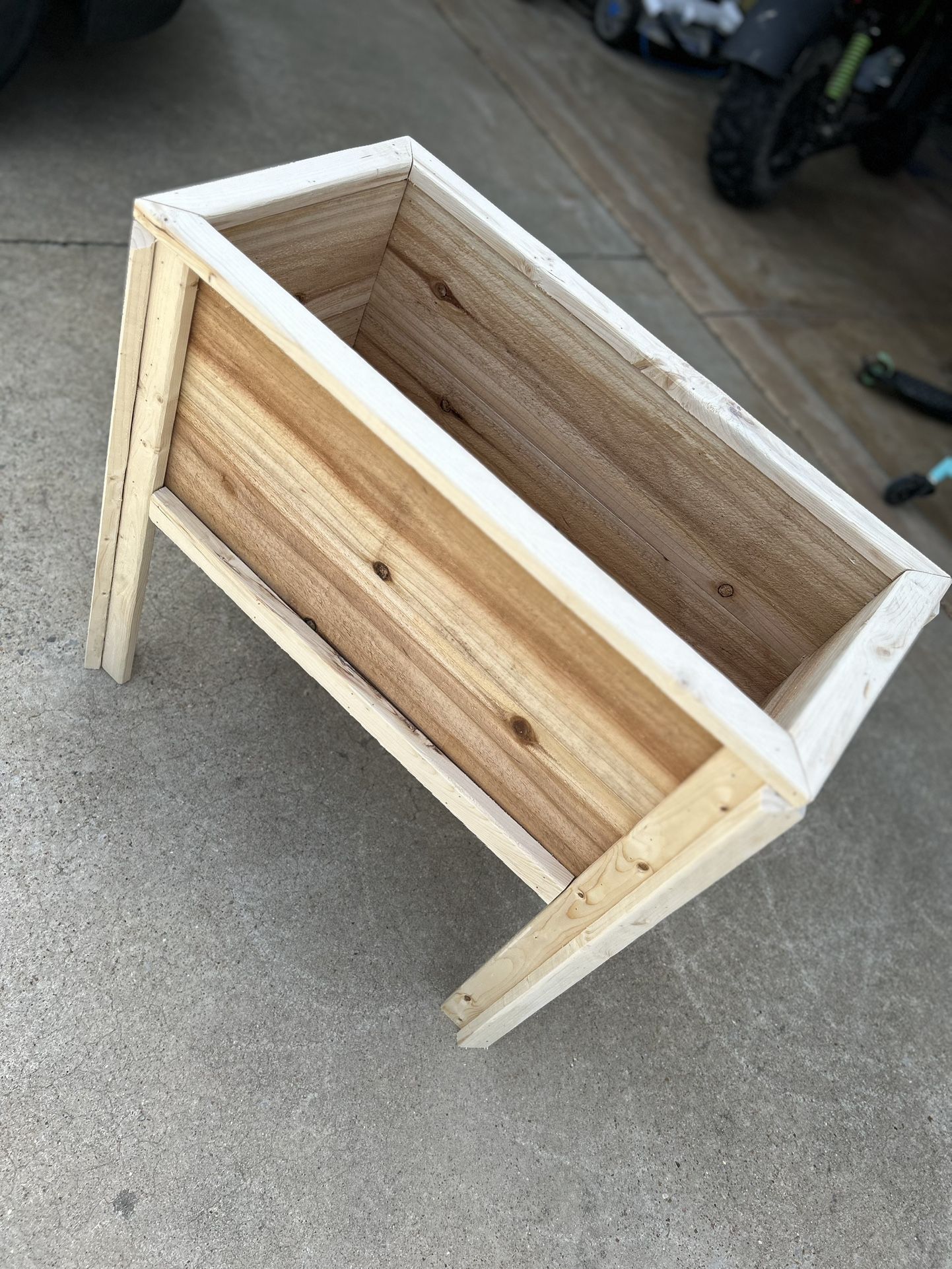 Cedar Planter Box 
