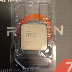 AMD Ryzen 3 3100 (includes CPU Fan)