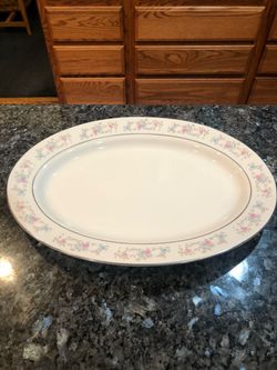 Vintage Dynasty fine China Serving Platter / Tray.  Pattern “Rapture”.  Size 12 inches wide across the rim and 9 inches long .  Preowned good conditio