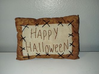 VTG Honey & Me "Happy Halloween" Folk Art Primitive Cross Stitch Throw Pillow