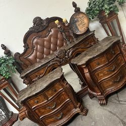 Stunning King Bed Set