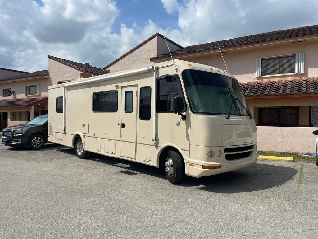 Rv Coachmen Mirada for Sale in Medley, FL - OfferUp