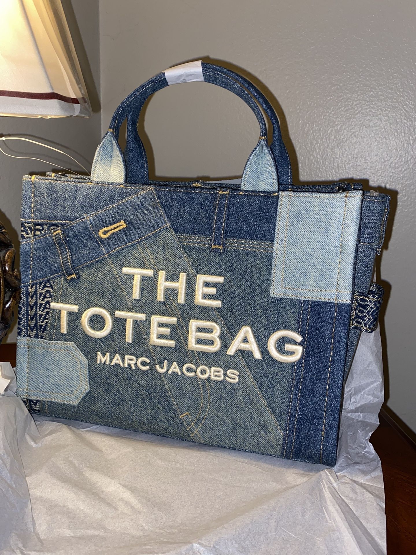MARC JACOBS THE DECONSTRUCTED DENIM MEDIUM TOTE BAG