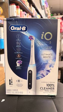Oral-B Rechargeable Electric Toothbrush, iO5