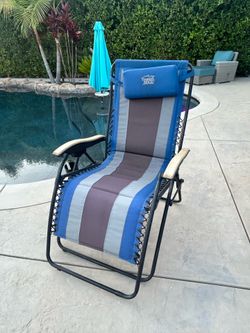 Timber Ridge gravity lounge chair (blue and grey)