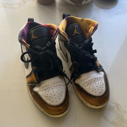 Kids Jordan’s Size 2.5