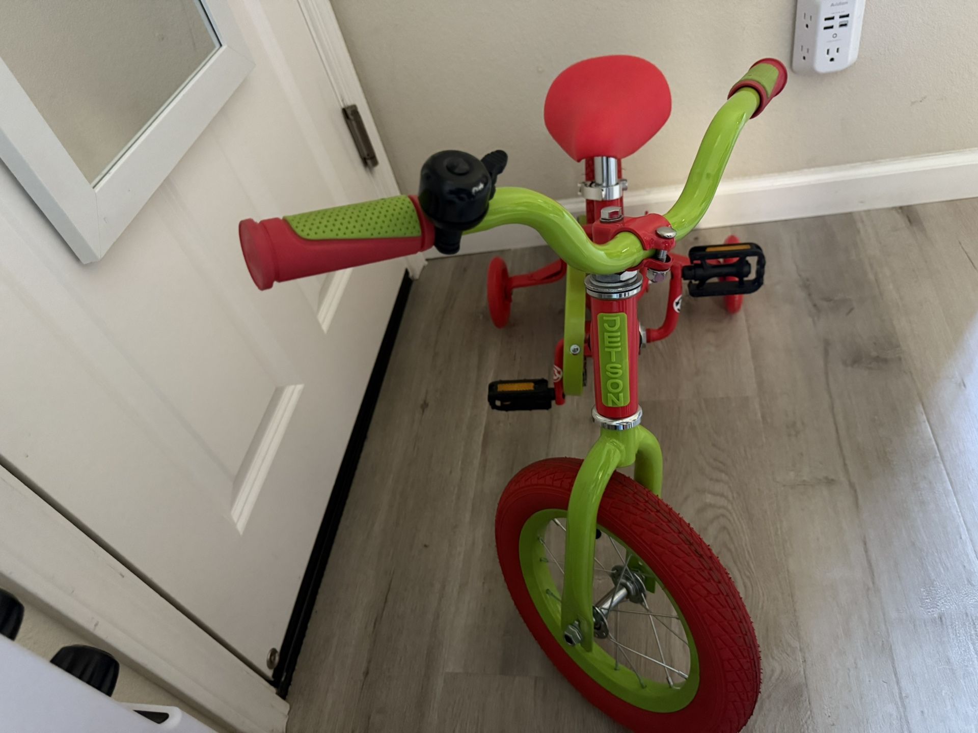 Jetson kids light up bike 12” - Red/Lime