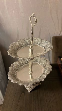 Silver-plated 2-tier serving stand