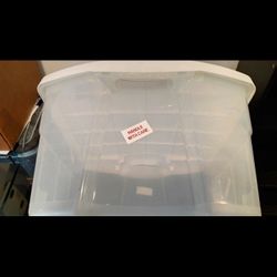 Rubbermaid  Plastic Storage Container 