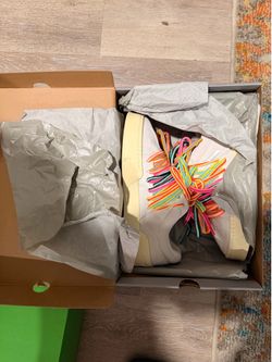 Men shoes size 10.5
