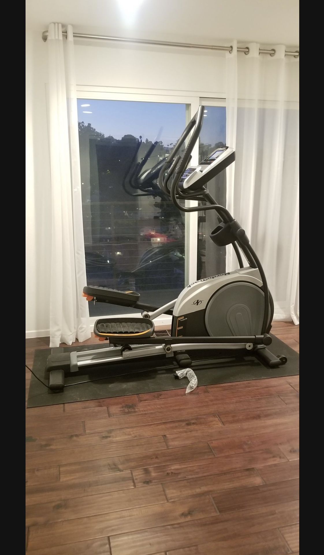 Nordic Track iFIT Trainer.