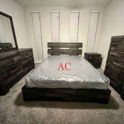 Bedroom With Mattress  40 Down