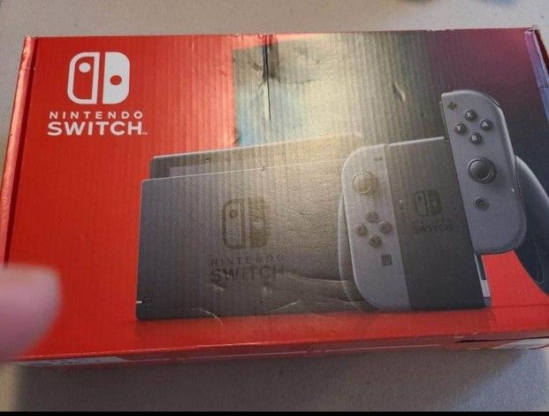 Nintendo Swich Case And Games