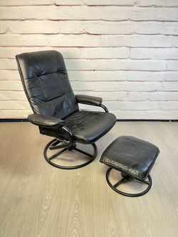 Black Modern Style Recliner
