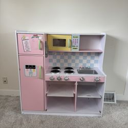 Play Kitchen / Play kitchenette 