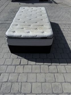 Twin Bed