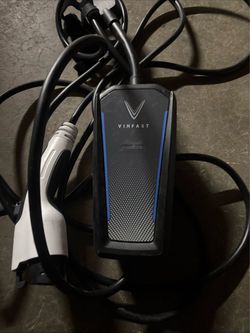 EV vinfast charger