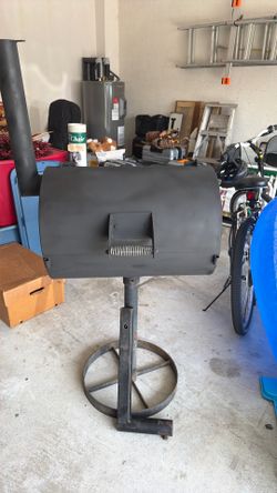 Charcoal grill