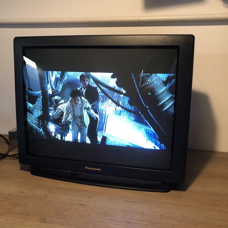 Panasonic CT-27SF33U 27" CRT TV