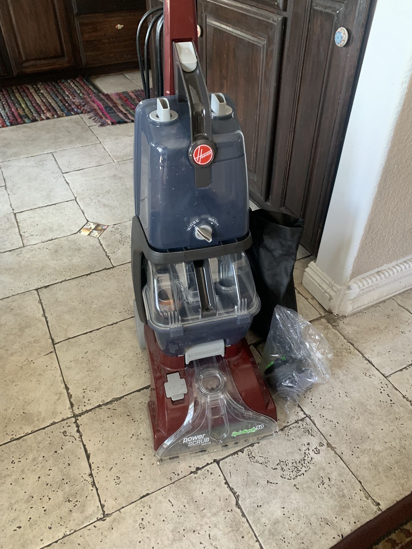 HOOVER CARPET CLEANER