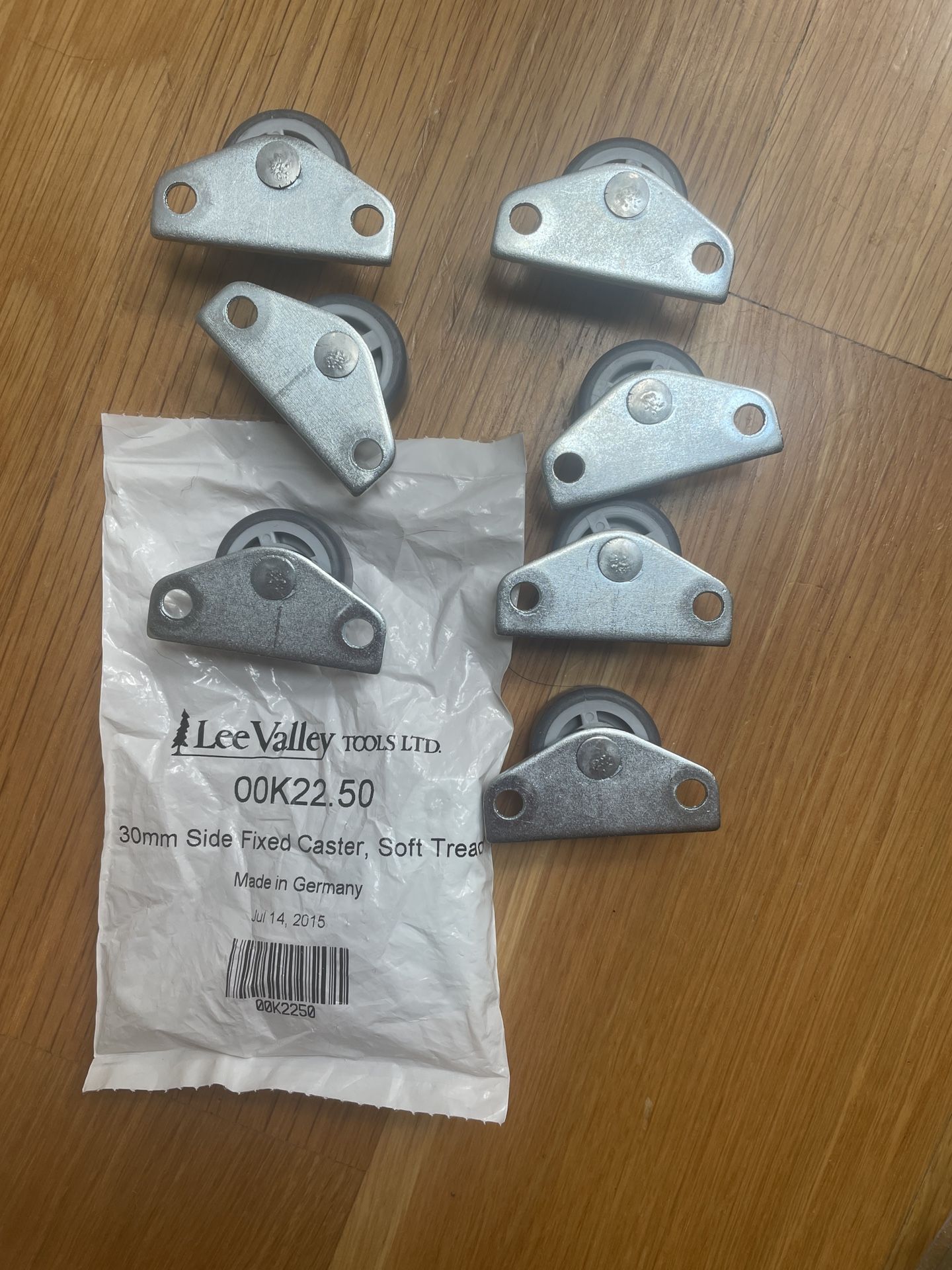 Lee Valley Side-Mount Caster Wheels (set of 8)