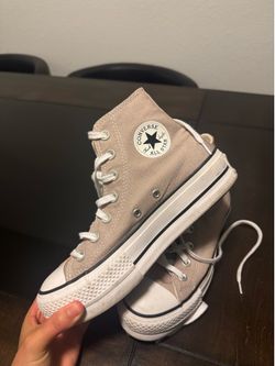 Tenis converse de mujer .