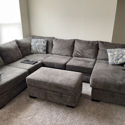 Sectional With ottoman 