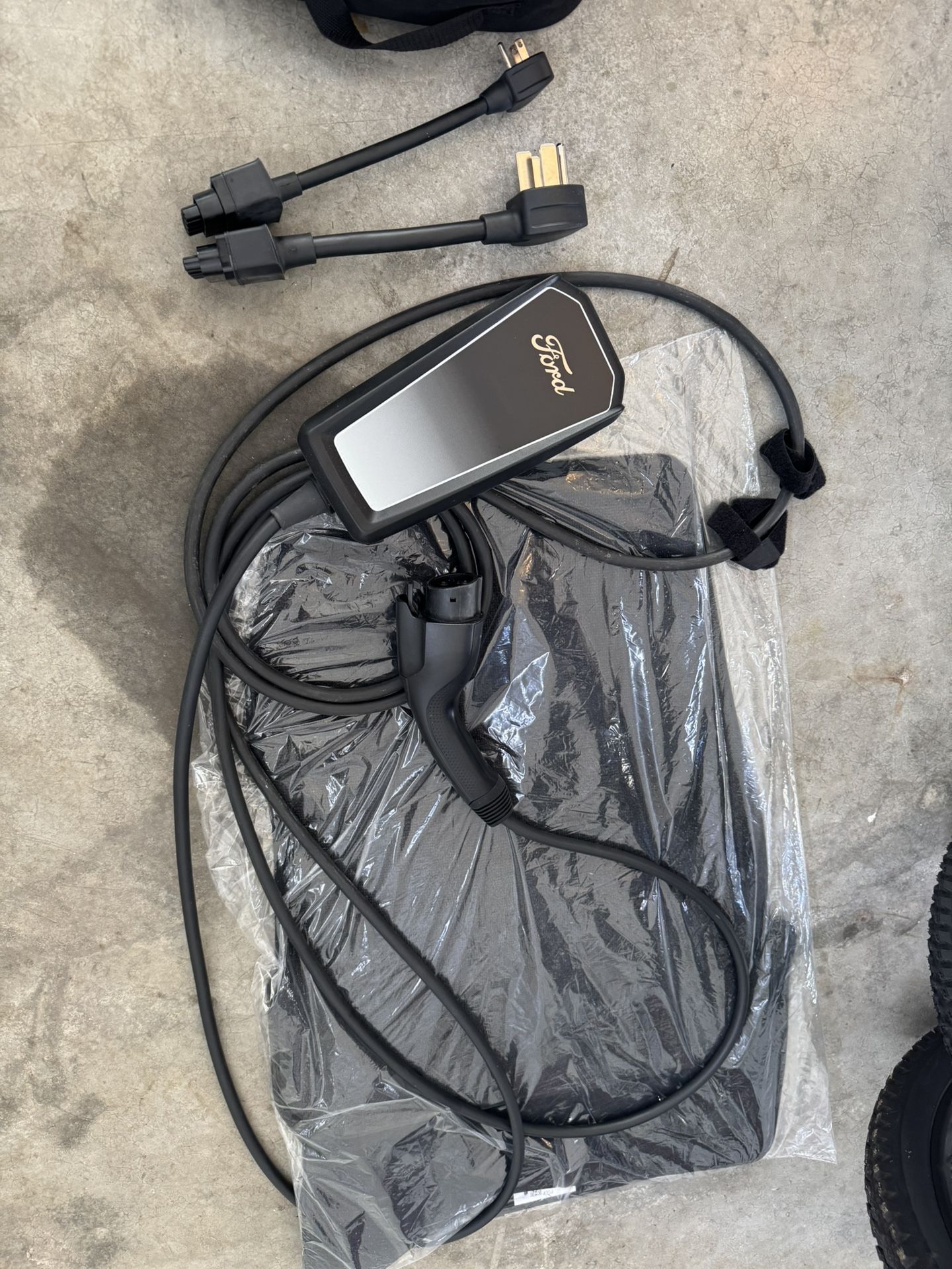 Ford Wall Charger