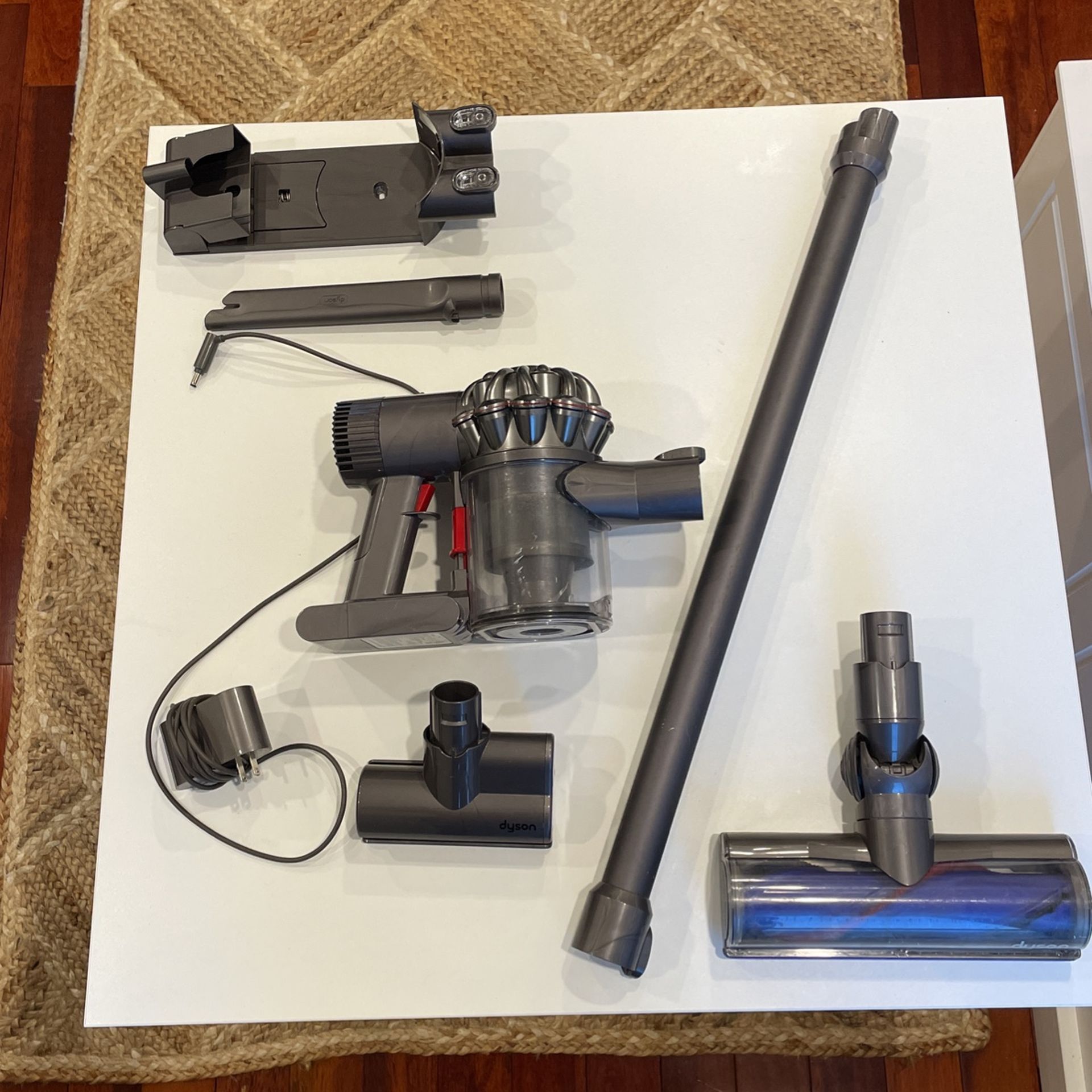 Dyson V6 Animal SV04 Vacuum