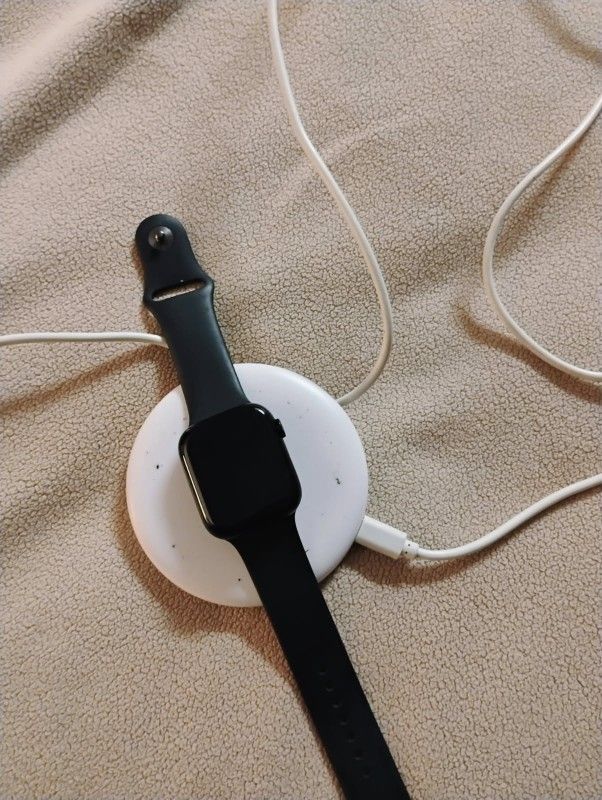 Series 8 Apple Watch With Universal Charger