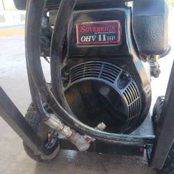 PRESSURE WASHER WITH CAT PUMP WRKS EXCELLENT. 4500 PSI 