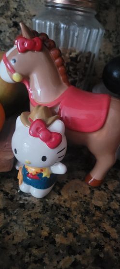 Hellokitty Cowgirl