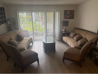 Sofa set