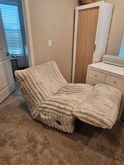 Faux Fur recliner