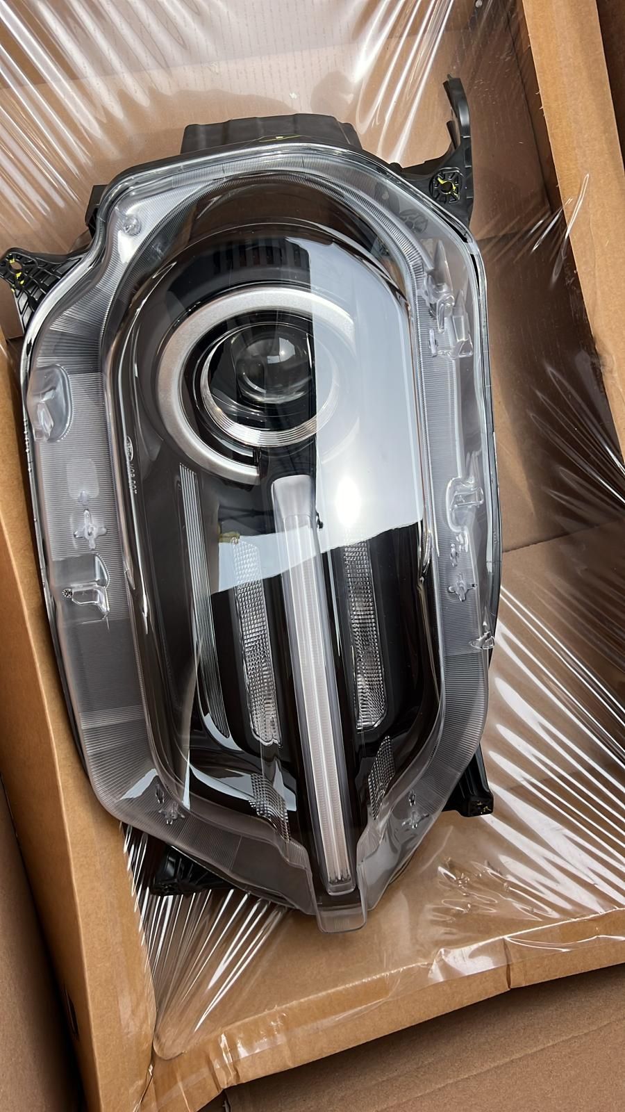 2021-23 Ford Bronco Headlight Passenger