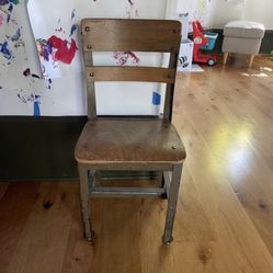 Free Kids Chair 