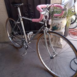 VINTAGE BIKE CENTURION ACCORDO TIRES SIZE 700C FRAME SIZE LARGER 