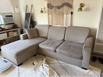 Free Couch - Manchester  Ave
