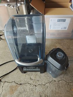 Commercial blending machine vitamix